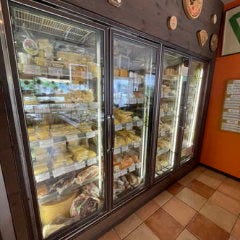 アンジョリーノ チーズ専門店 
