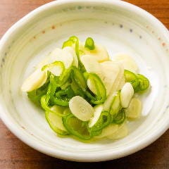 青唐ニンニク ホルモンの旨い店 焼肉十兵衛_青唐ニンニク