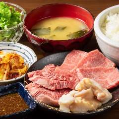 ホルモンの旨い店 焼肉十兵衛_得徳焼肉定食