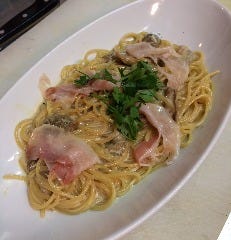 南欧料理のお店タパス_パンチェッタのジェノバ風スパゲティ