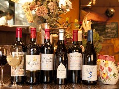 南欧料理のお店タパス_グラスワインは、全部で12種類。500円から800円です。