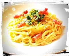 南欧料理のお店タパス_幻の卵を使って作ったカルボナーラ