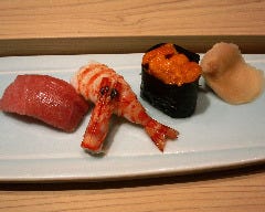 鮨徳