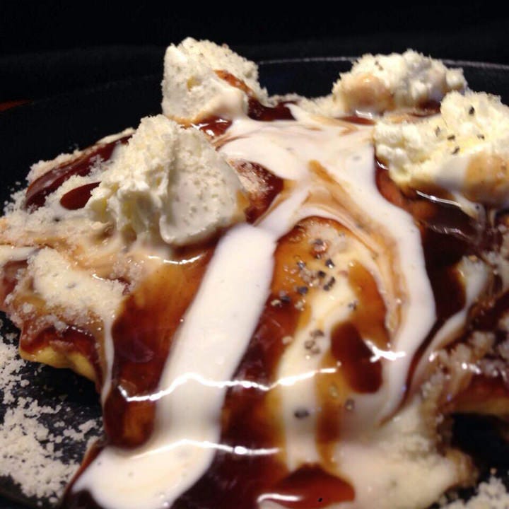 お好み焼き・鉄板焼き ArAkA（あらか） 淀屋橋別館_お好み焼き、とろろ焼き、広島焼き、お持ち帰りメニューも充実！