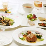 旬の食材満載の人気のコース料理は4200円～とリーズナブル♪