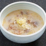 コムタン（牛骨）スープ
