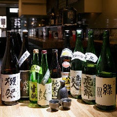 「おちょこ飲み比べ」も一押し！ 3種類の日本酒を選べます♪