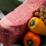 【神戸牛】黒毛和牛をご提供する各コースに＋1,200円で変更可能です