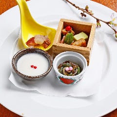 お祝いにふさわしい華やかな懐石『特別 お顔合わせプラン』※お赤飯や鯛のご用意も可能です。