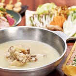 伊達鶏水炊き鍋、1年中愛されている名物鍋です1度はご賞味あれ!