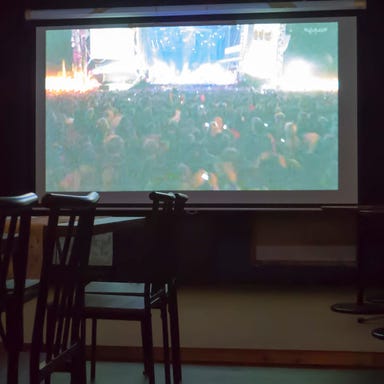 coconi_プロジェクター・スクリーン