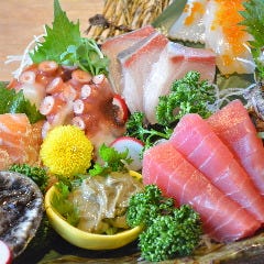 豪華！活きアワビ・サザエ付き お刺身5盛り