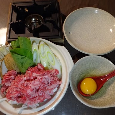 法善寺横丁 おかず居酒屋 くう_黒毛和牛すき焼き小鍋を食べるコース