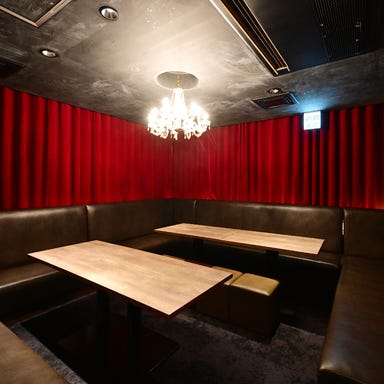 プライベートルーム 個室ダイニングバー Room No.03_特別な日を彩る完全個室大人の隠れ家