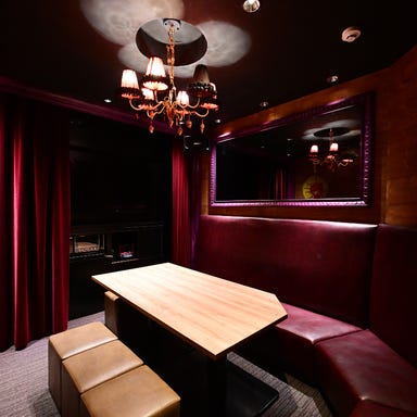 プライベートルーム 個室ダイニングバー Room No.03_完全個室 2F