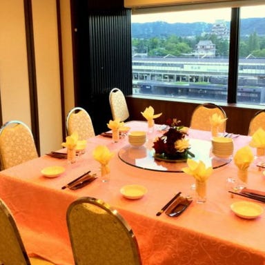 中華料理 又来軒 ゆうらいけん 福山天満屋店_絶景の開放感とプライベート感が共存