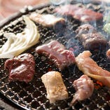 炭火特有の遠赤外線効果で、お肉の旨味をしっかりと閉じ込めてください！口に入れた瞬間にあふれ出てきますよ☆