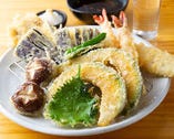 天ぷらもカラッと揚げたて、ホクホクをお召し上がり下さい。