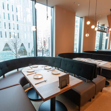 炭火イタリアン ROBACE(ロバーチェ)札幌駅前店_ソファ席