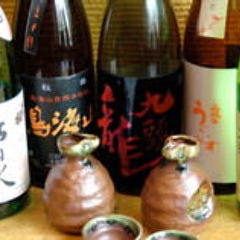 全国から色々なタイプお酒を多数ご用意￥480～
