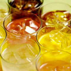 料理にベストマッチ！約80種類のドリンクで是非お楽しみ下さい