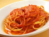 スパゲッティ　ニンニク赤唐辛子のトマトソース