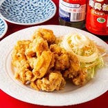 【鶏肉料理】
じゅわっと肉汁溢れる「鶏肉唐揚」を召し上がれ