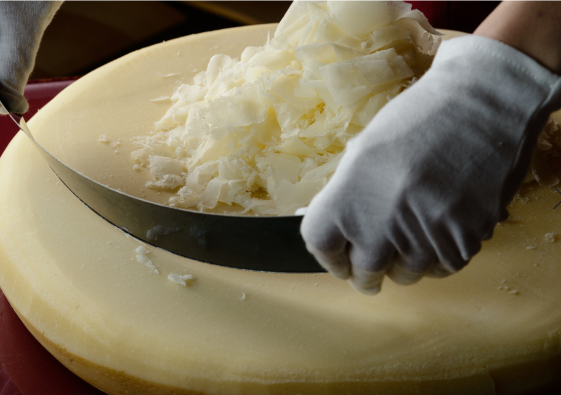 チーズバルキッチン ミルポン