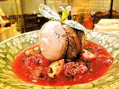Les Desserts レストラン、ビストロ、カフェのデザート 心燃ゆるキュ… Les Desserts レストラン、ビストロ、カフェのデザート 心燃ゆるキュ