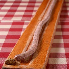 グランピアット 山手通店_長いソーセージ
