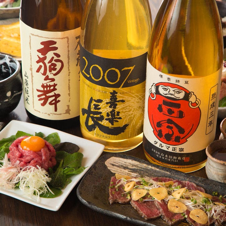 お肉との相性抜群の「熟成日本酒」も各種取り揃えております