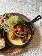 オシャレで味は◎見た目も中身も楽しんで頂けるお料理を!