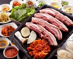 大人数でワイワイ！宴会はコースも充実しています☆