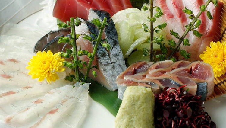 旬や季節の味を楽しめる鮮魚と野菜