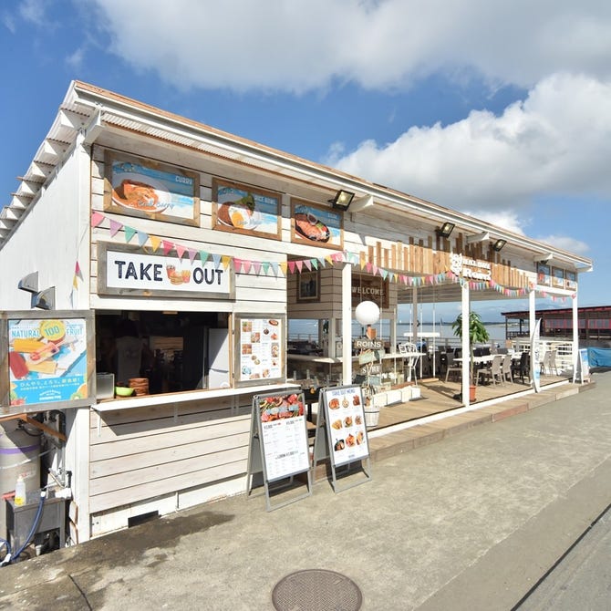 海の家 海カフェ q Roins Beach House 江の島 江ノ島 鵠沼 ビアガーデン ぐるなび