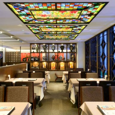 ロシア料理レストラン ROGOVSKI_テーブル席