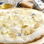 ４種のチーズピザ(クアトロフォルマッジ)