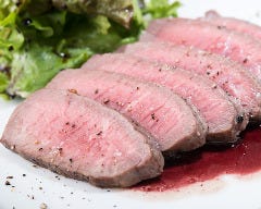 　A５ランク和牛イチボ肉のロースト”タリアータ”