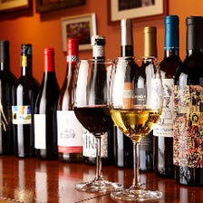 種類豊富なワインと自家製サングリア