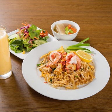 アジアンキッチン&バー SAPANA 九段下店_パッタイ