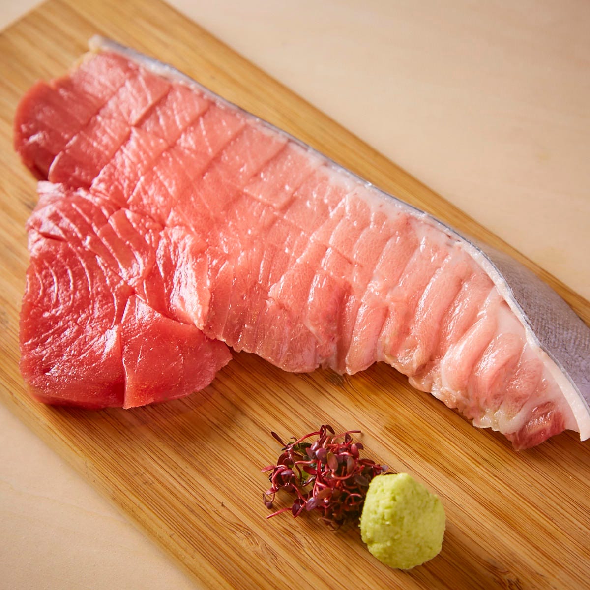 人気no 1 本マグロの断面刺し 生ビール付 トラエモンコース 8品 2時間飲み放題付 4000円 の詳細 神田 個室居酒屋 とらえもん 神田 居酒屋 ぐるなび