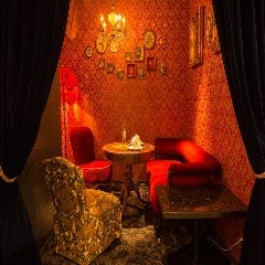 【カーテン個室】2～4名様用のカップルソファー個室