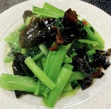 中国料理 水仙閣_きくらげと小松菜炒め