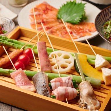 串揚げ食べ放題と越後そば 個室居酒屋 串えもん浦和店_お任せ串揚げ10本と旬の食材堪能する串えもん天コース 【3時間飲み放題付き】4,000円