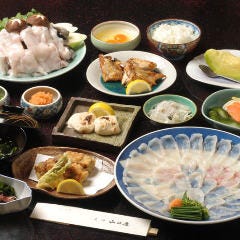 ふぐ料理・はも料理 三田　山田屋_■ 下関 とらふぐフルコース
