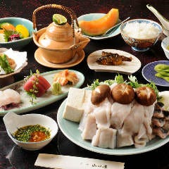 ふぐ料理・はも料理 三田　山田屋_■ 鍋会席 花（季節の刺身、焼き魚、揚げ物と ふぐちりのコース）