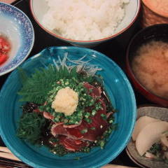 ふぐ料理・はも料理 三田　山田屋_かつおたたき ◆自家製ポン酢でお召し上がりください◆　今季終了いたしました