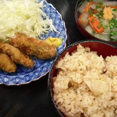 ふぐ料理・はも料理 三田　山田屋_◆竹の子ごはん◆ アジフライ 小三平付　もうすぐ終了いたします