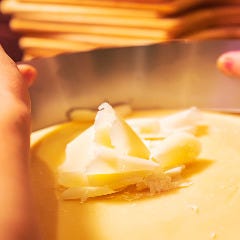 店内でシェフが削るベラ ディ ラスパドゥーラがおすすめ