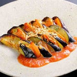 燻製スカルモルツァと茄子のオーブン焼き